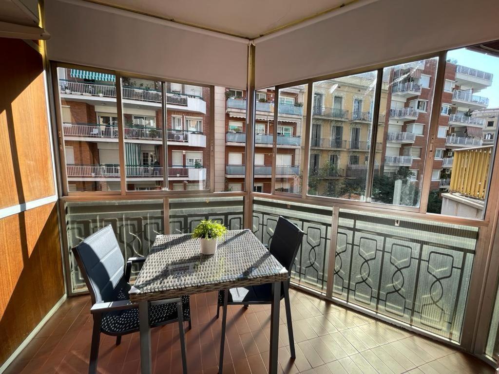 Rooms Viladomat Barcelona Buitenkant foto