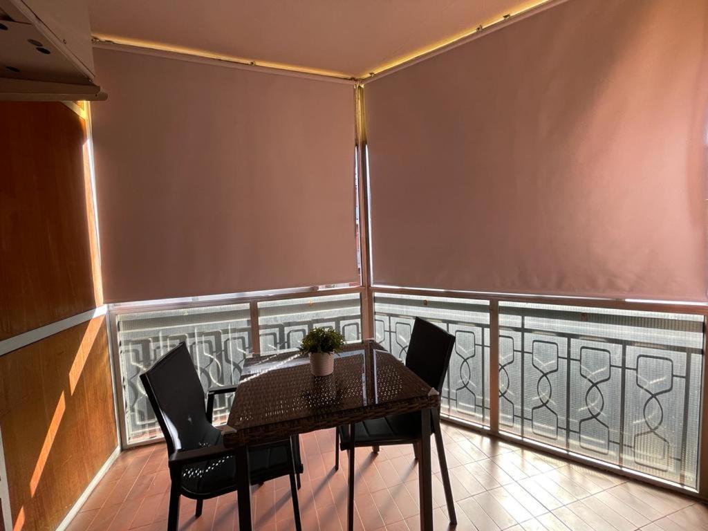 Rooms Viladomat Barcelona Buitenkant foto
