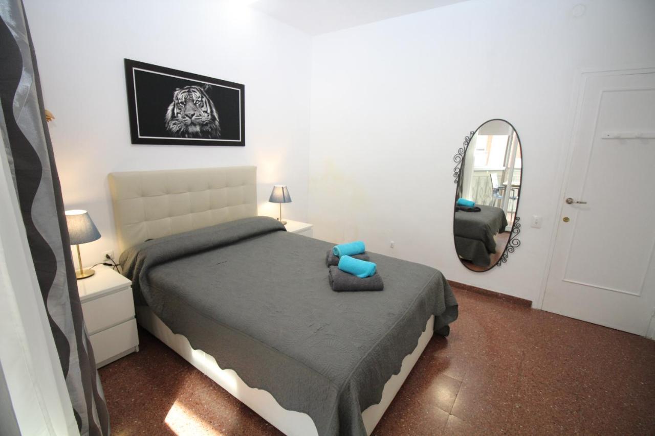 Rooms Viladomat Barcelona Buitenkant foto